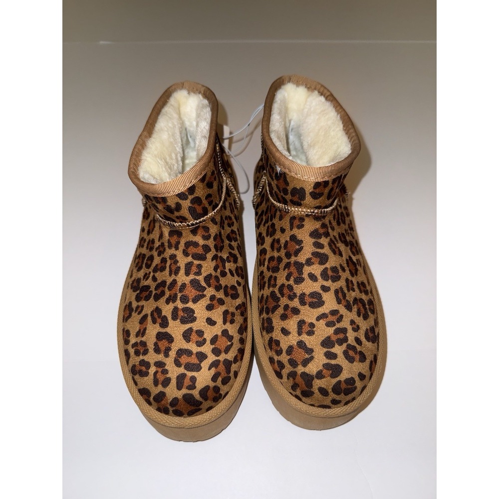 Olivia & Kate Women 9 Boots Platform Animal Leopard Print Faux Fur Lined NWT